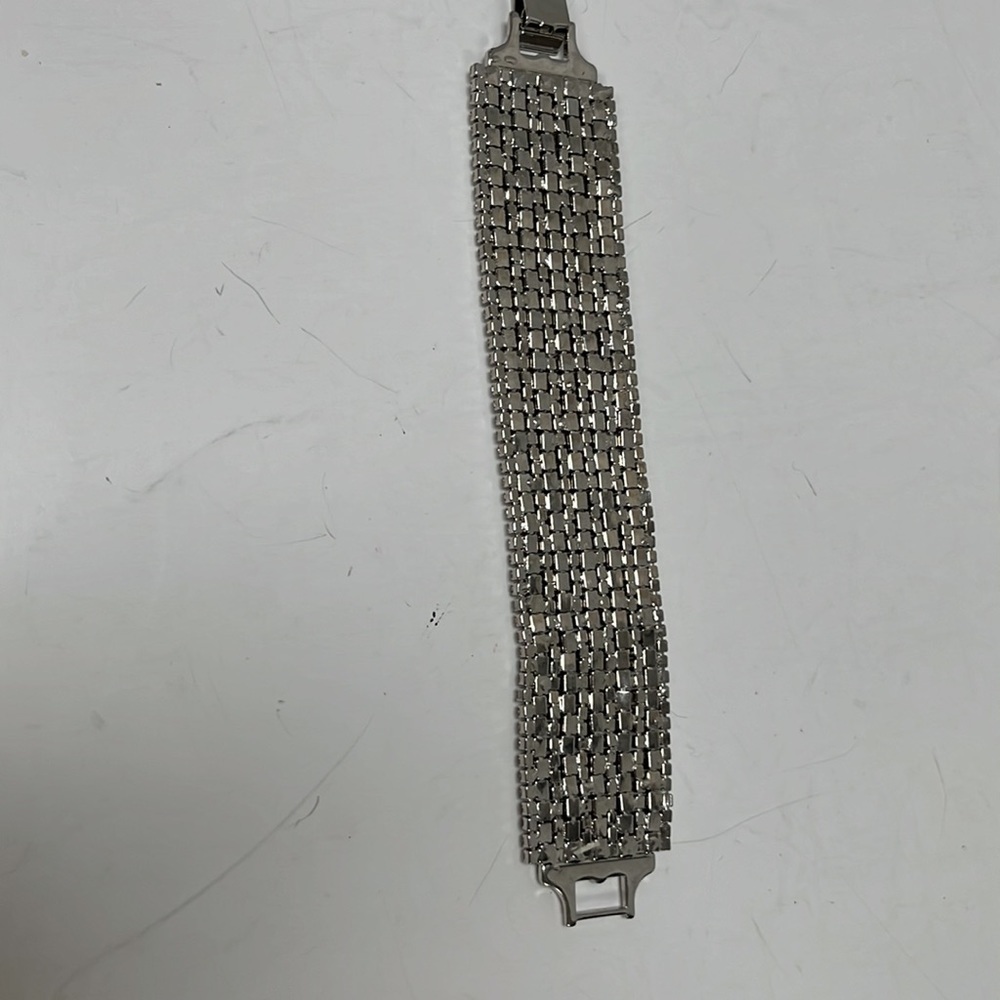 Gorgeous Rhinestone bracelet!!! - Picture 6 of 8
